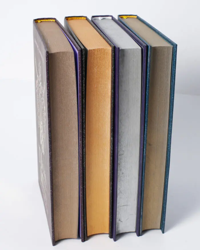 Комплект Саксонські хроніки книги 1-4 Бернарда Корнвелла вигляд зрізу сторінок