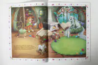 Кольоровий розворот книги Маленька одноріжка Зіронька