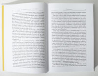 Розворот книги Діана: справжня історія з її вуст із текстом передмови про життя принцеси Діани