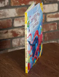 Двадцять тисяч льє під водою Жуль Верн вигляд книги збоку